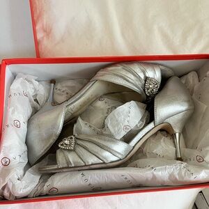 Ivanka Trump Nanci Women’s Silver Suede Evening Open-Toed Heel - slightly used
